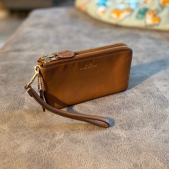 Coach Wristlet Wallet - Picture 6 of 9